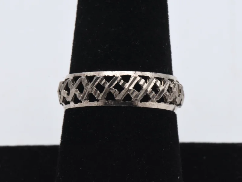 Women’s stackable rings-Vintage Sterling Silver Basket Weave Design Band - Size 8