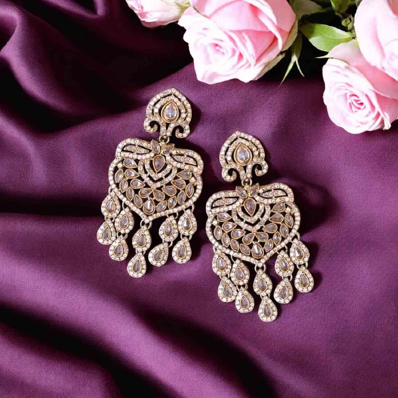 Women’s hoop diamond earrings-Golden Humna Chandbalis