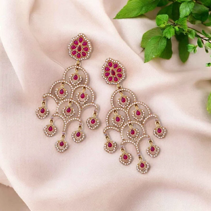 Women’s geometric stud earrings-Rani Maalai Danglers