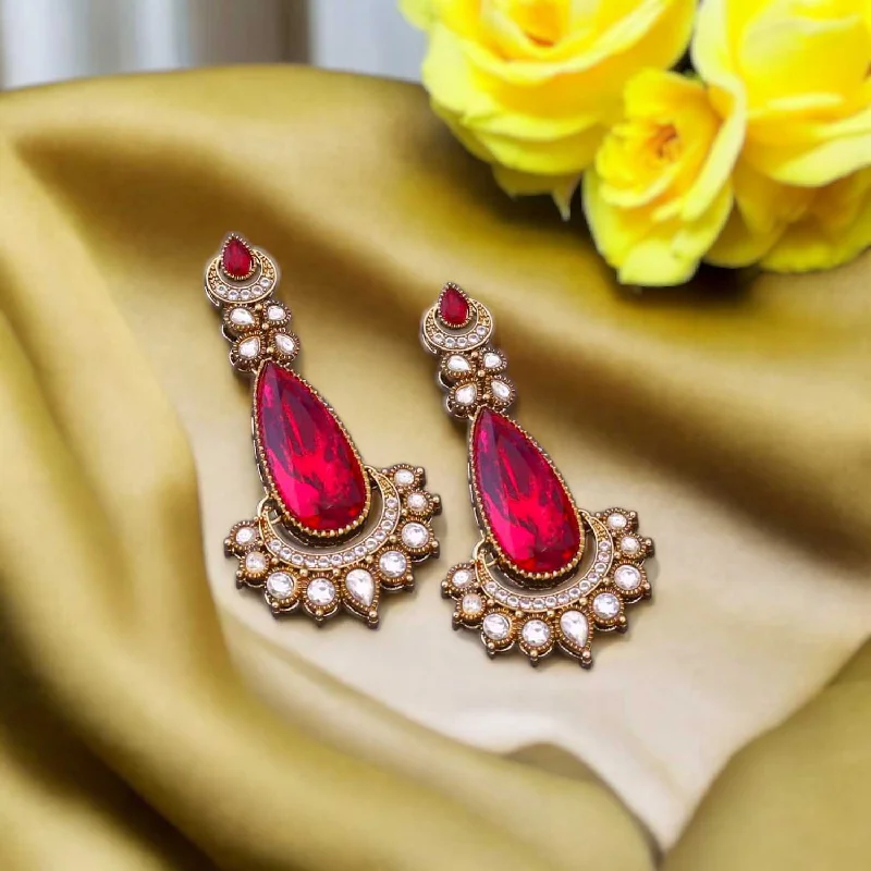 Women’s gold earrings-Rani Diyanash Danglers