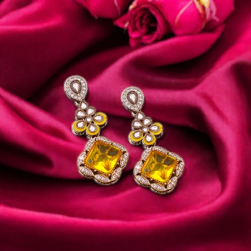 Women’s emerald cut earrings-Lemon Parisa Danglers