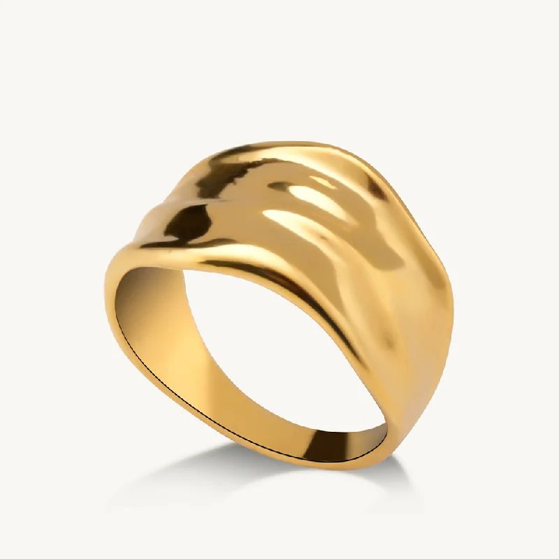 Women’s designer rings-Riged Waves Band