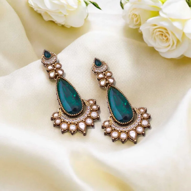 Women’s silver earrings-Emerald Diyanash Danglers