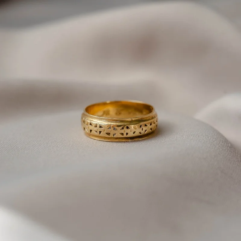 Women’s gold rings-Gorgeous 14k Gold Band