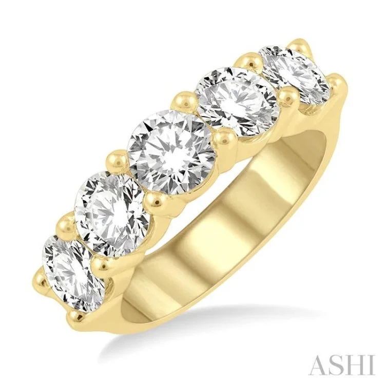 Women's platinum solitaire engagement rings-3.00 ctw 5 Stone Round Cut Diamond Wedding Band in 14K Yellow Gold