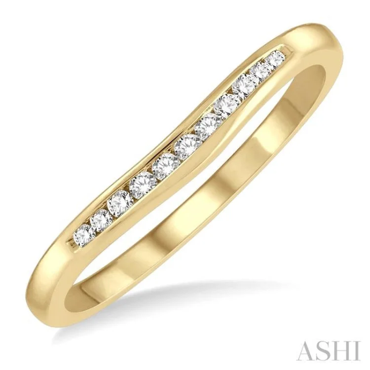 Women's vintage engagement rings-1/10 ctw Arched Channel Round Cut Diamond Wedding Band in 14K Yellow Gold