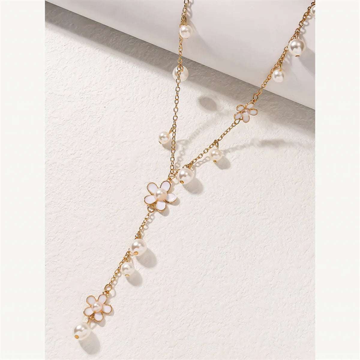 Women’s long necklaces-Sweet Flower Imitation Pearl Enamel Inlay Pearl Women's Sweater Chain