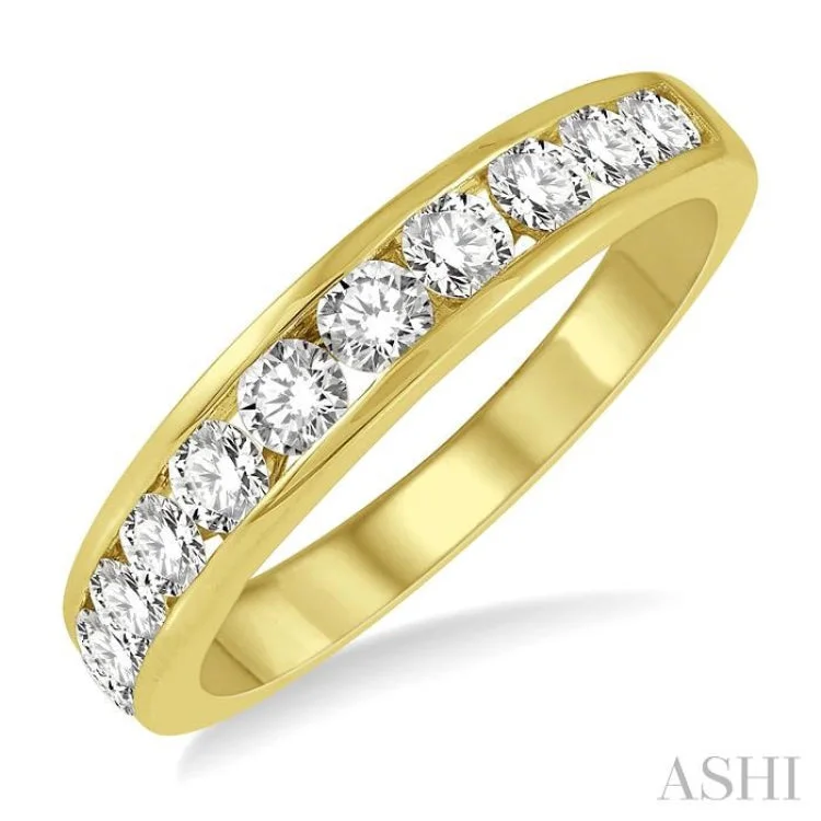 Women's classic engagement rings-3/4 ctw Channel Set 11 Stone Round Cut Diamond Wedding Band in 14K Yellow Gold