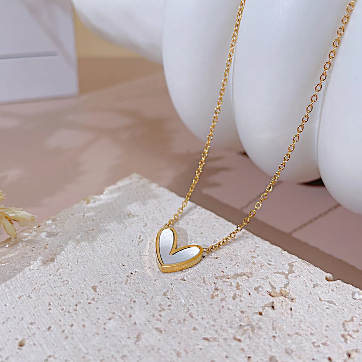 Women’s casual necklaces-Simple Style Heart Shape Stainless Steel Inlay Shell Necklace