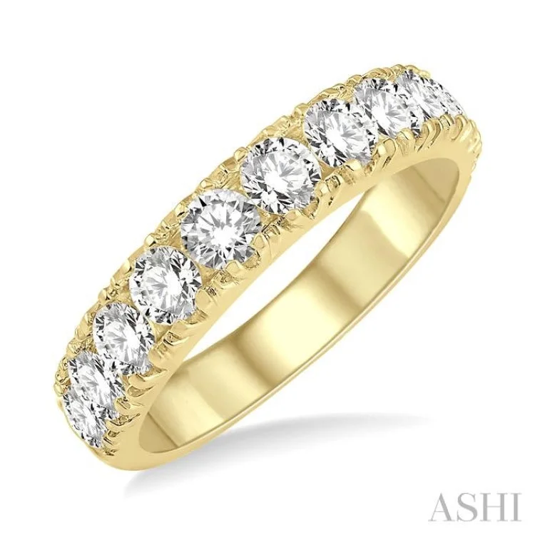 Women's stackable solitaire engagement rings-1 1/2 ctw 11 Stone Round Cut Diamond Wedding Band in 14K Yellow Gold