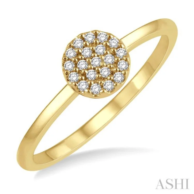 Women's cluster engagement rings-1/10 ctw Disc Shape Center Round Cut Diamond Petite Fashion Ring in 14K Yellow Gold