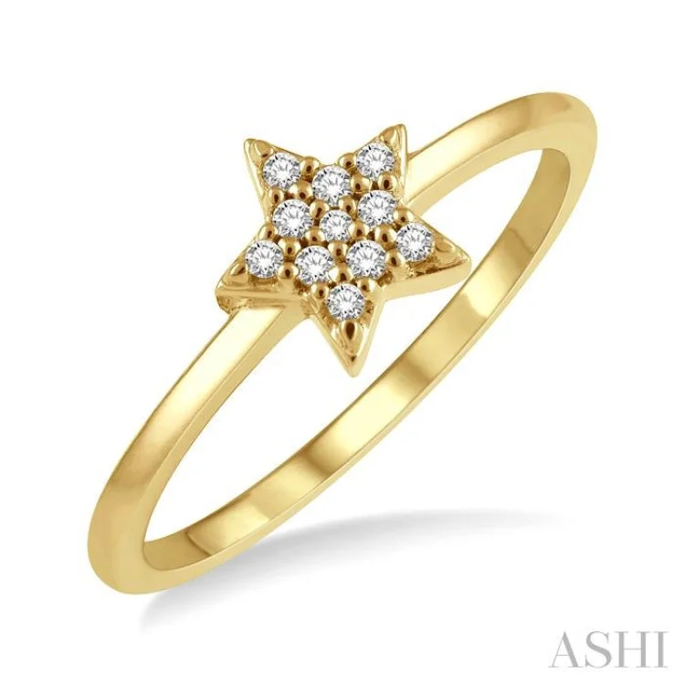 Women's engagement rings with diamonds-1/10 ctw Star Round Cut Diamond Petite Fashion Ring in 14K Yellow Gold