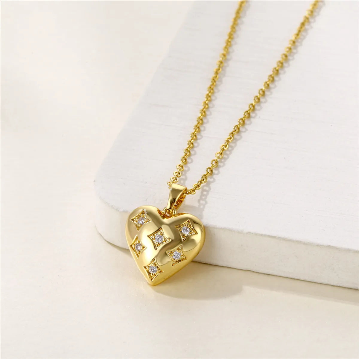 Women’s luxury pearl necklaces-1 Piece Fashion Heart Shape Stainless Steel Brass Plating Inlay Zircon Pendant Necklace