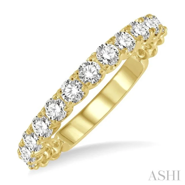 Women's sapphire engagement rings with diamonds-3/4 ctw Lattice Round Cut Diamond Wedding Band in 14K Yellow Gold