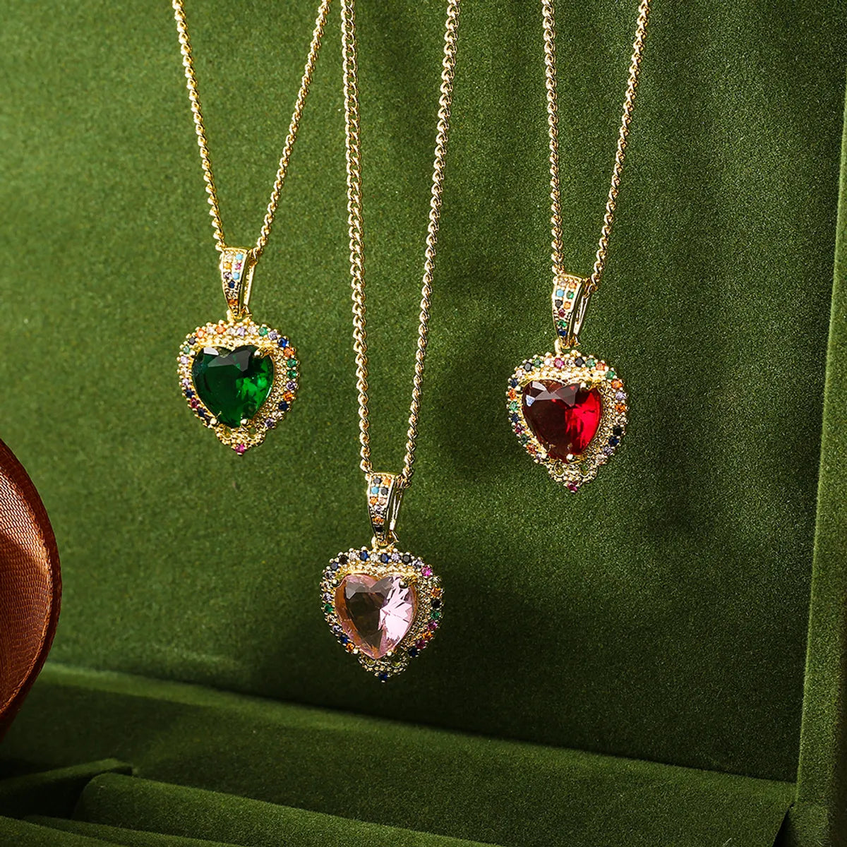 Women’s floral necklaces-1 Piece Fashion Heart Shape Copper Inlay Zircon Pendant Necklace