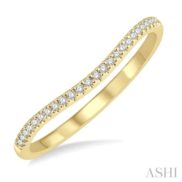 Women's bridal engagement rings-1/10 ctw Arched Center Round Cut Diamond Wedding Band in 14K Yellow Gold