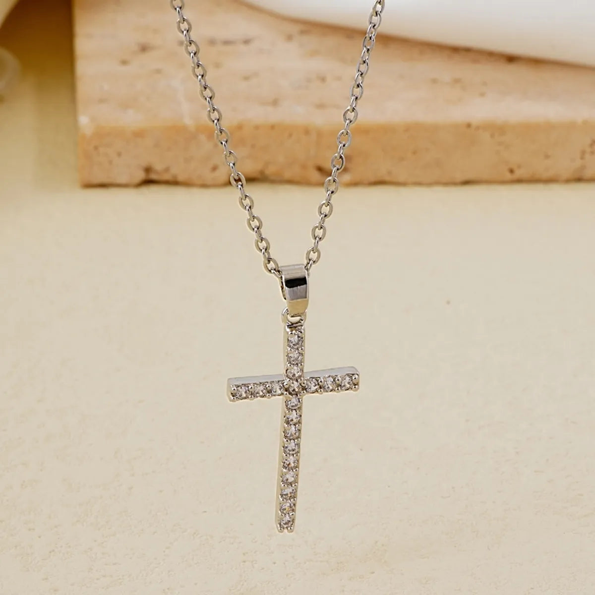 Women’s multi-strand necklaces-Hip-hop Simple Style Cross Copper Plating Inlay Zircon Pendant Necklace